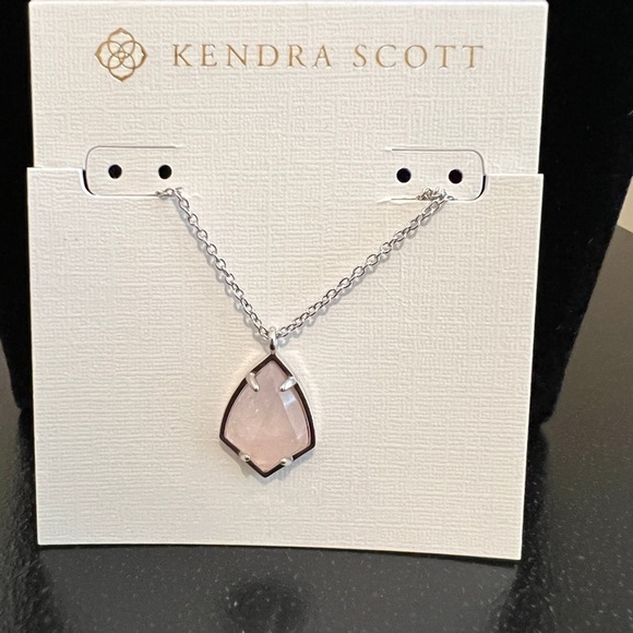 Kendra Scott Cory Necklace Rhod Rose Quartz - Picture 2 of 4